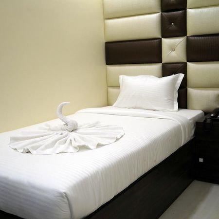 Māldah Hotel Silver Arcade מראה חיצוני תמונה