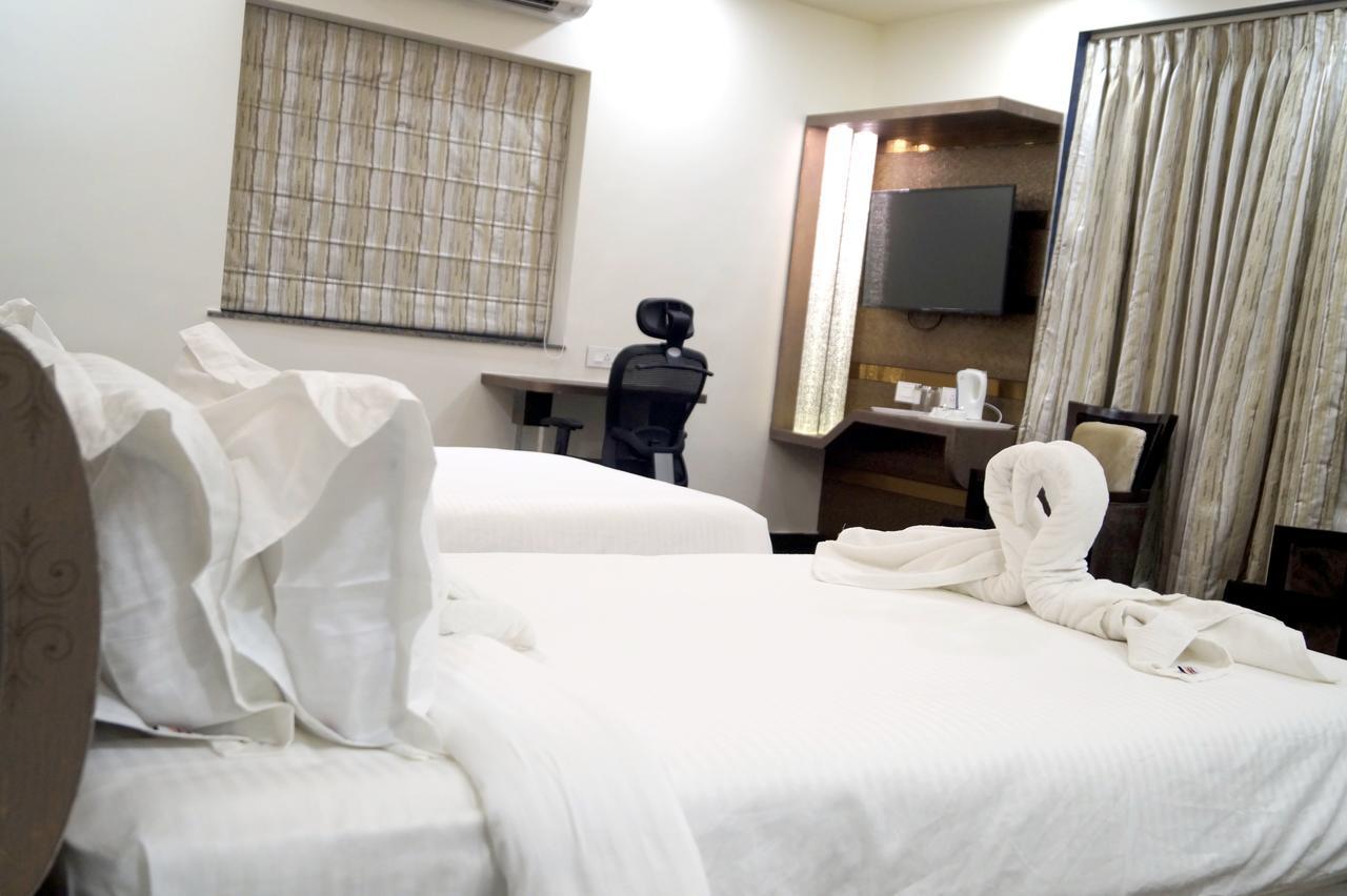 Māldah Hotel Silver Arcade מראה חיצוני תמונה