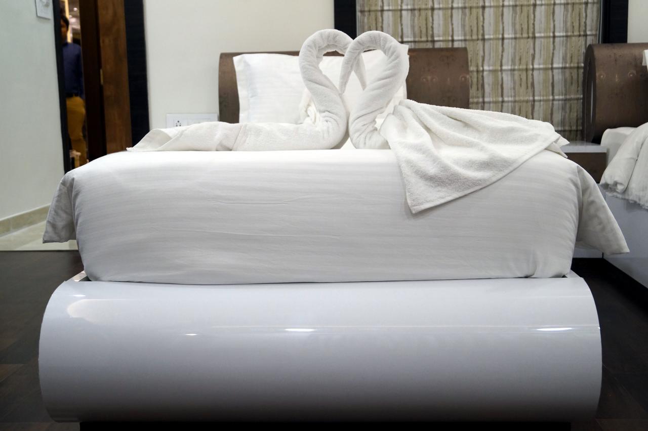 Māldah Hotel Silver Arcade מראה חיצוני תמונה