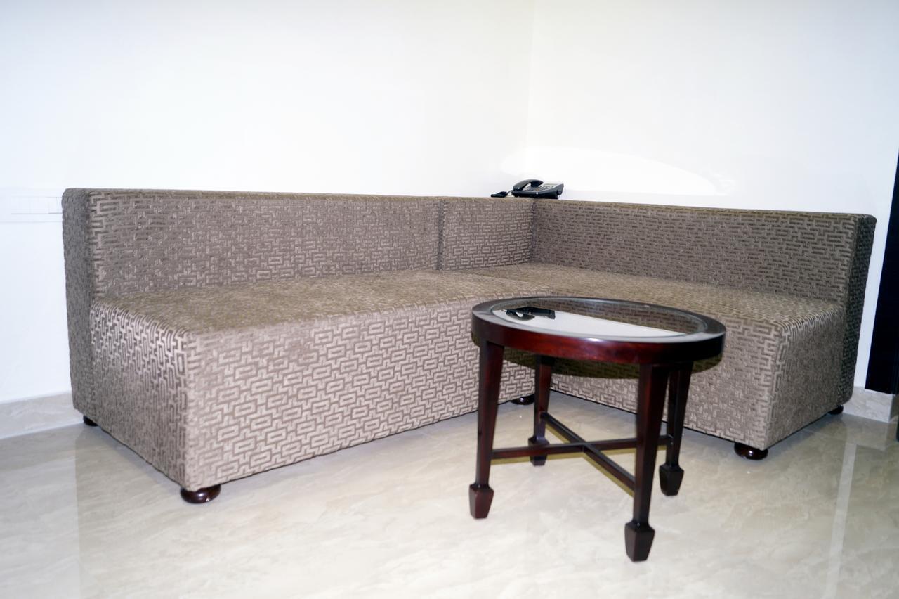 Māldah Hotel Silver Arcade מראה חיצוני תמונה
