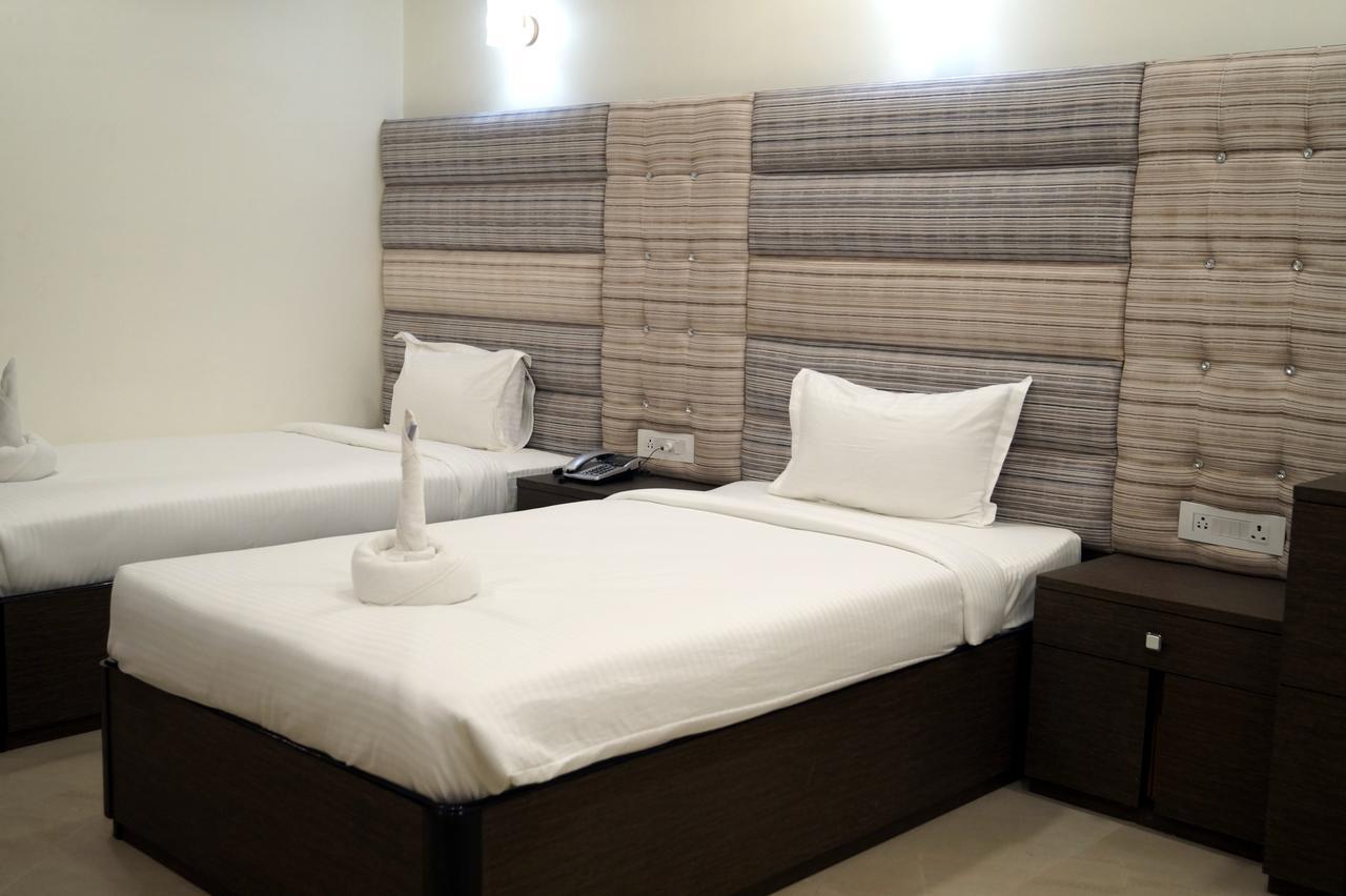 Māldah Hotel Silver Arcade מראה חיצוני תמונה